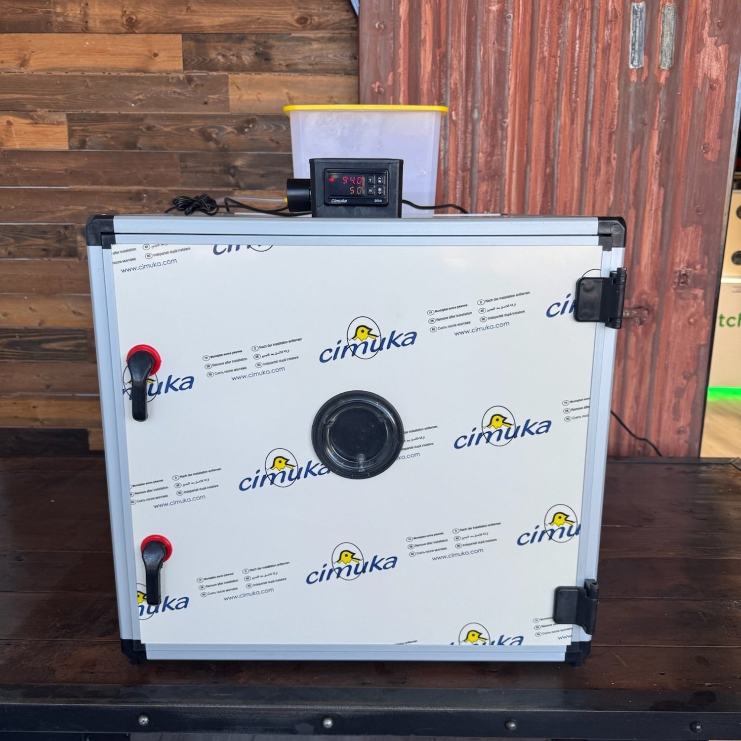 Queen Bee Incubator for Langstroth Frames